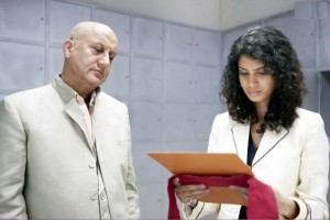 Anupam Kher and Tena Desae From Yeh Faasley