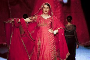 Beautiful Model in Red Frock and Long Dupatta