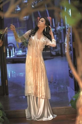 Latest Pakistani Party Wear