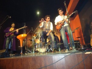 Jal Band in Cock Studeo