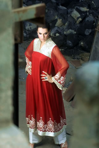 Cute Model Nadia Hussain wearing Red & Golden frock