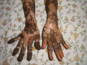 Bridal Mehndi Design for Outside Hands