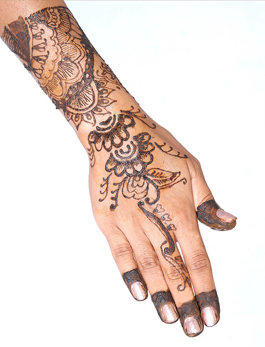 Henna Designs 2011 for all young girls who are looking for their soulmate