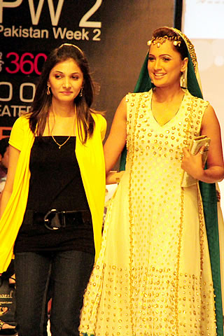 Anum Siraj Karachi Fashion Week
