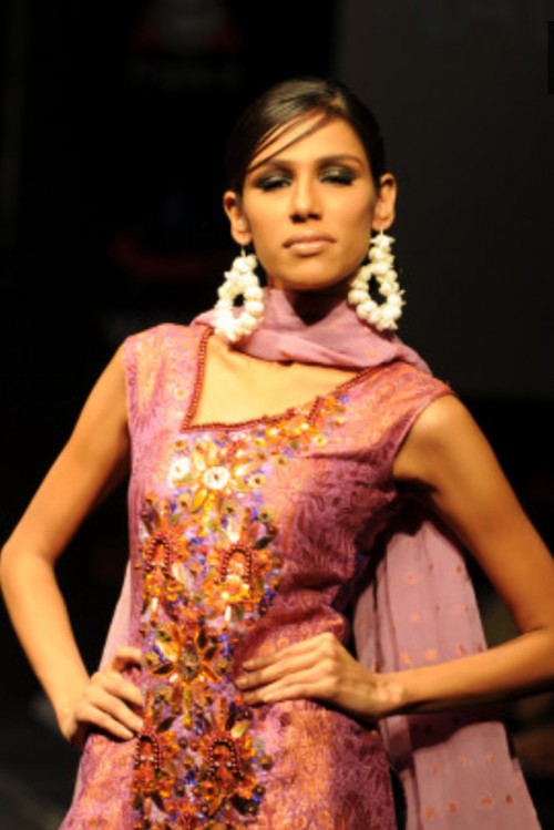 Nadya Mistry Karachi Fashion Week
