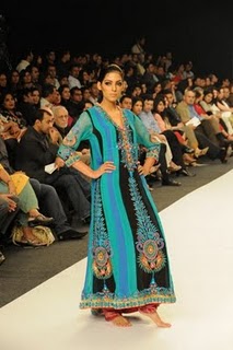 Sanam Chaudhri Dress Collection