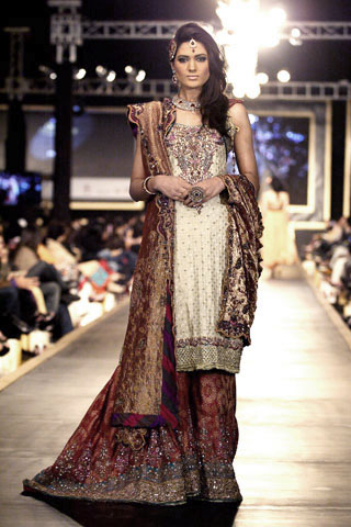 sehar ali at bridal couture week 2010
