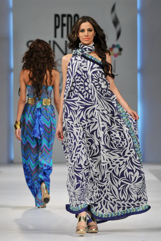 khaadi collection 2011 at pfdc sunsilk fashion week 2011