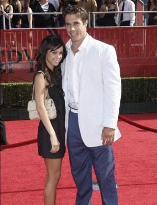 Alicia-Sacramone-Brady-Quinn.jpg