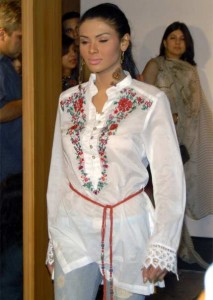 Kurti Designs in Pakistan