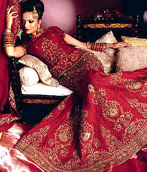 Pakistani Dress Designers on Pakistani Bridal Dresses Free Photos  Pakistani Bridal Collection