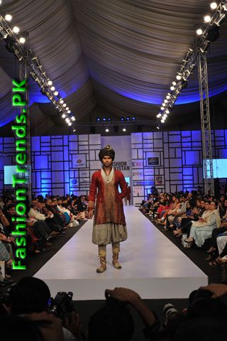 Kuki Concept Collection at FPW 2012 Day 2