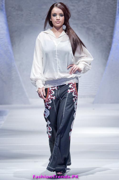 Maria B Latest And Exclusive Bridal Dresses In Pfw London