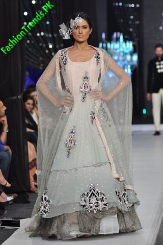 Teena by Hina Butt at L'Oreal Paris Bridal Week 2012