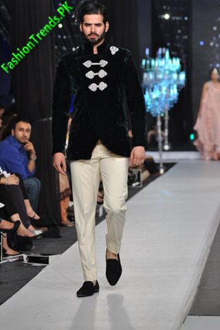 Teena by Hina Butt at L'Oreal Paris Bridal Week 2012
