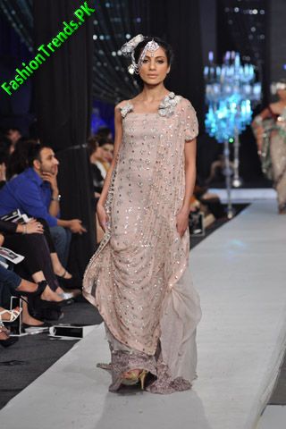Teena by Hina Butt at L'Oreal Paris Bridal Week 2012