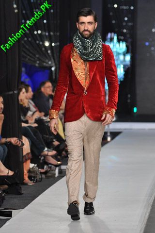 Teena by Hina Butt at L'Oreal Paris Bridal Week 2012