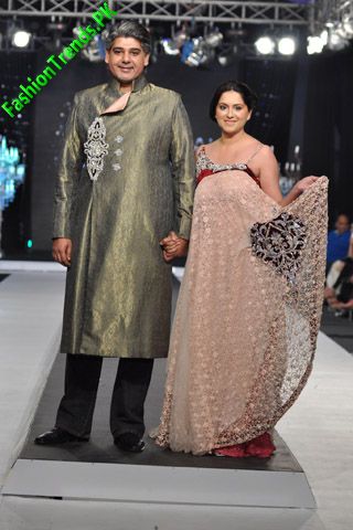 Teena by Hina Butt at L'Oreal Paris Bridal Week 2012