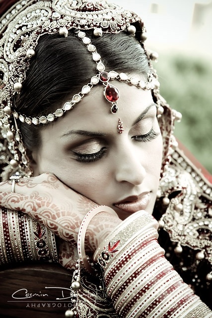 Latest & Trendy Pakistani & Indian Bridals Jewelry Designs 2014 Latest & Trendy Pakistani & Indian Bridals Jewelry Designs 2014