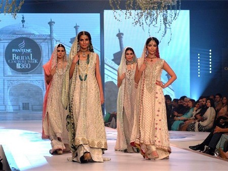 Models are exhibiting the white colored beautiful and nice dresses prepared by the fashion designer Sana Abbas. Models are exhibiting the white colored beautiful and nice dresses prepared by the fashion designer Sana Abbas.
