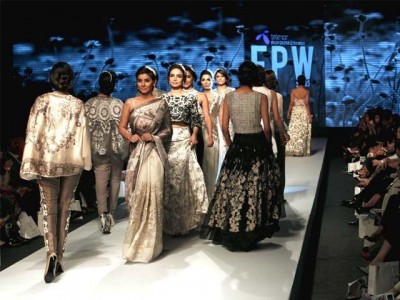 Karachi Fashion Week 2015 Dresses Karachi Fashion Week 2015 Dresses