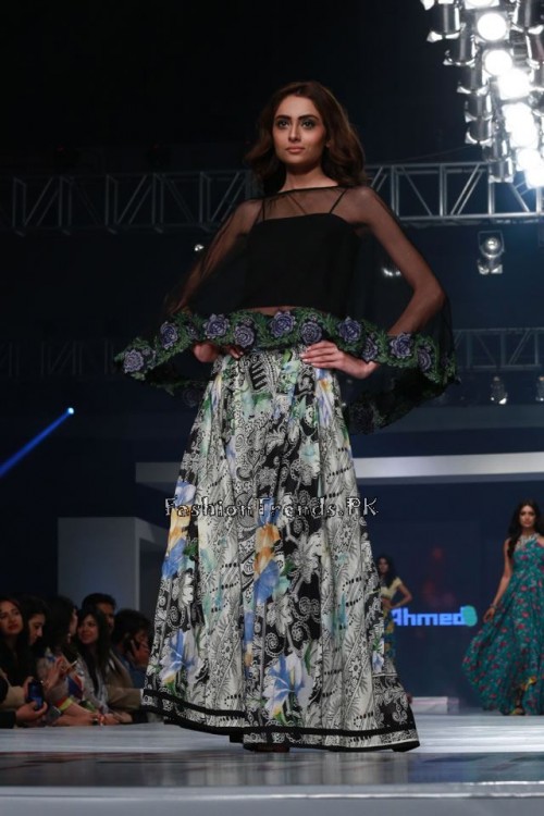 Gul Ahmed Collection at PFDC Sunsilk Fashion Week 2015 (11) Gul Ahmed Collection at PFDC Sunsilk Fashion Week 2015 (11)