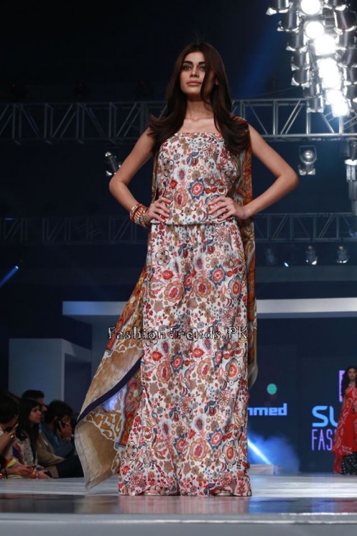 Gul Ahmed Collection at PFDC Sunsilk Fashion Week 2015 (15) Gul Ahmed Collection at PFDC Sunsilk Fashion Week 2015 (15)