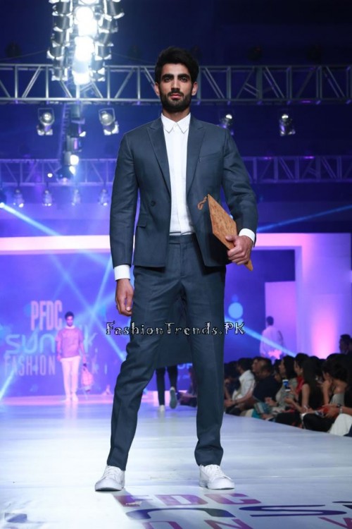 Republic By Omar Farooq at Collection PFDC Sunsilk Fashion Week 2015 (5) Republic By Omar Farooq at Collection PFDC Sunsilk Fashion Week 2015 (5)