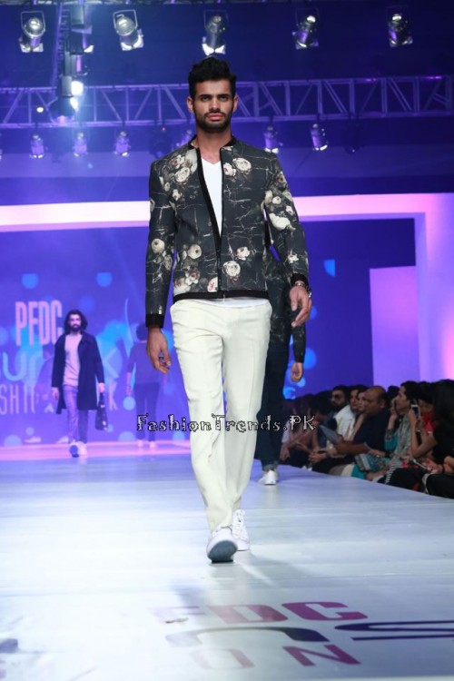 Republic By Omar Farooq at Collection PFDC Sunsilk Fashion Week 2015 (12) Republic By Omar Farooq at Collection PFDC Sunsilk Fashion Week 2015 (12)