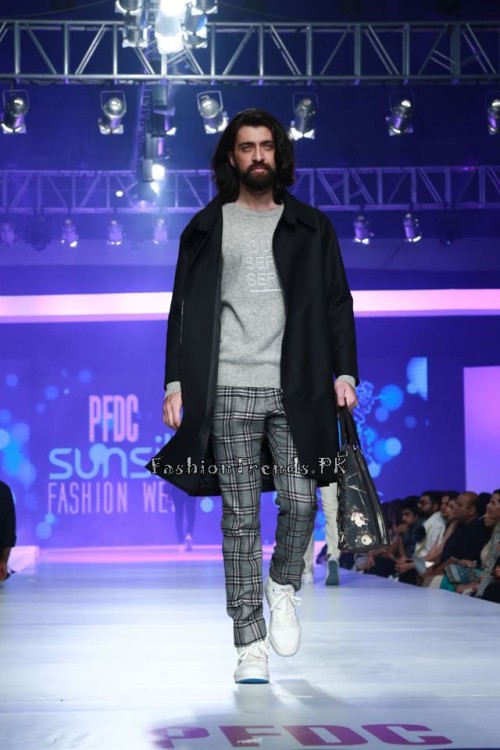 Republic By Omar Farooq at Collection PFDC Sunsilk Fashion Week 2015 (13) Republic By Omar Farooq at Collection PFDC Sunsilk Fashion Week 2015 (13)