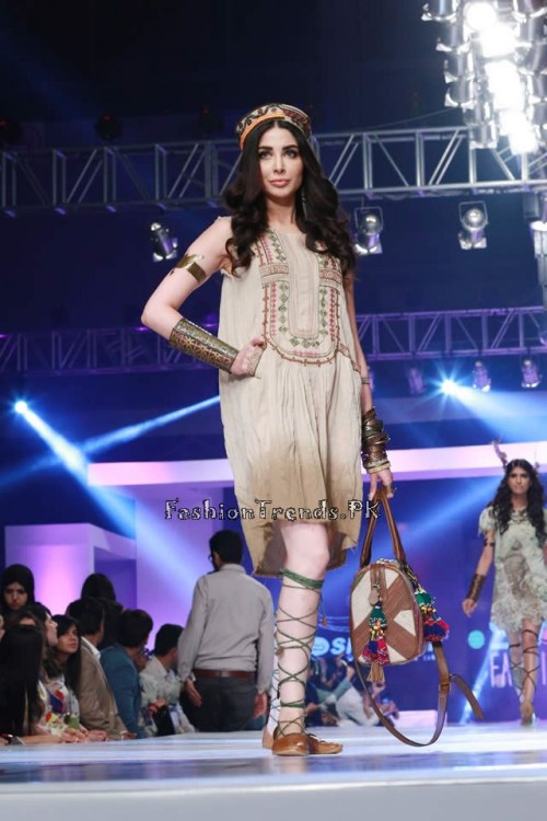 Shubinak Collection PFDC Sunsilk Fashion Week 2015 (2) Shubinak Collection PFDC Sunsilk Fashion Week 2015 (2)