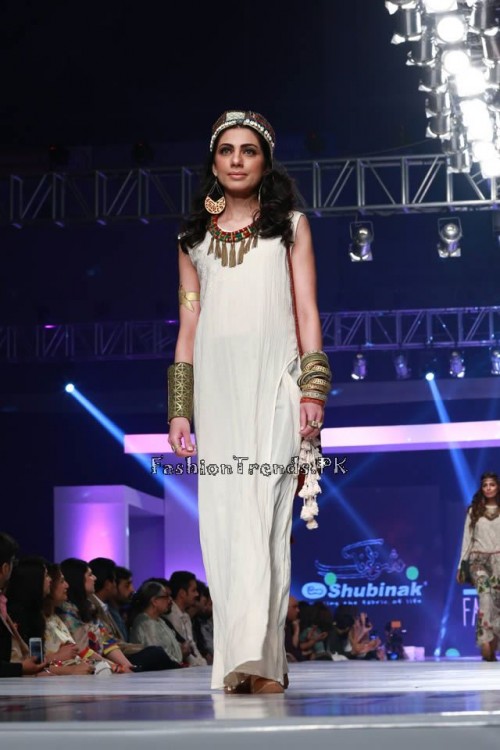 Shubinak Collection PFDC Sunsilk Fashion Week 2015 (20) Shubinak Collection PFDC Sunsilk Fashion Week 2015 (20)