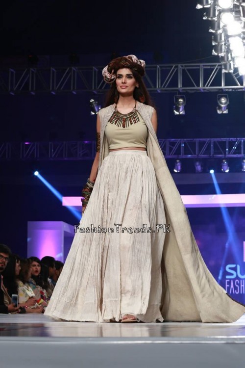 Shubinak Collection PFDC Sunsilk Fashion Week 2015 (22) Shubinak Collection PFDC Sunsilk Fashion Week 2015 (22)