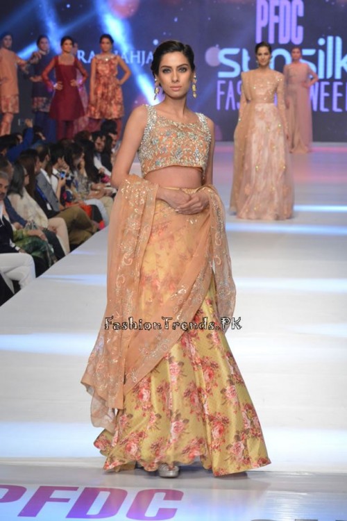 Zara Shahjahan New Vintage at PFDC Sunsilk Fashion Week 2015 (18) Zara Shahjahan New Vintage at PFDC Sunsilk Fashion Week 2015 (18)
