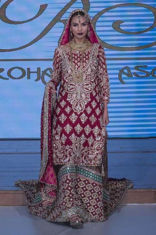 Sara Rohale Asghar Bridal Dresses Pakistan Fashion Week London 2015 09 Sara Rohale Asghar Bridal Dresses Pakistan Fashion Week London 2015 09