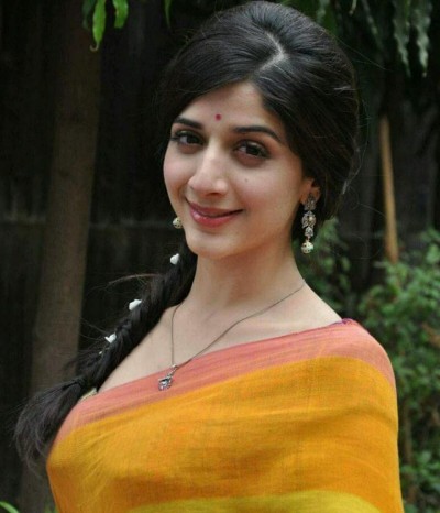 pictures of Mawra Hocane from Sanam Teri Kasasm