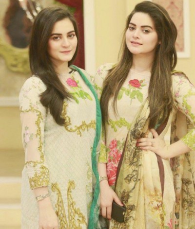 Aiman and Minal Khan With Their Mother in Morning Show Satrungi Aiman and Minal Khan With Their Mother in Morning Show Satrungi