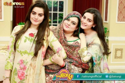 Aiman and Minal Khan With Their Mother in Morning Show Satrungi Aiman and Minal Khan With Their Mother in Morning Show Satrungi