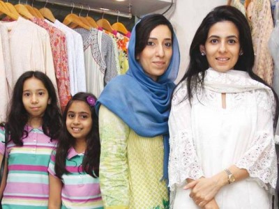 Saleha Qureshi showcases Eid collection 2016