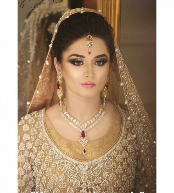 Bridal Makeup Ideas 2017 for Walima - Fashion 2017