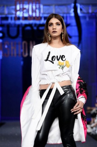 Sana Safinaz Chateau Marmont Collection at PSFW17 Sana Safinaz Chateau Marmont Collection at PSFW17
