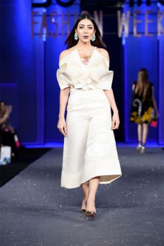 Sana Safinaz Chateau Marmont Collection at PSFW17 Sana Safinaz Chateau Marmont Collection at PSFW17