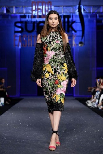 Sana Safinaz Chateau Marmont Collection at PSFW17 Sana Safinaz Chateau Marmont Collection at PSFW17
