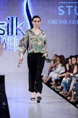 Sania Maskatiya Cruise Collection at PFDC 2017 Sania Maskatiya Cruise Collection at PFDC 2017