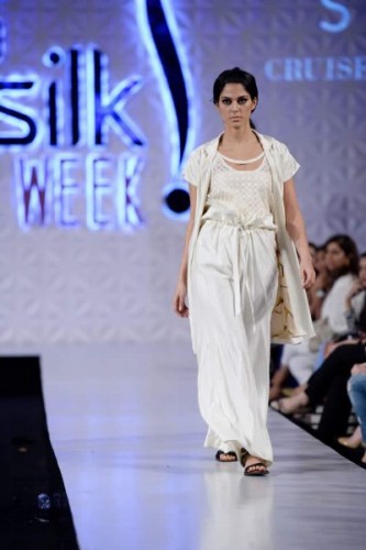 Sania Maskatiya Cruise Collection at PFDC 2017 Sania Maskatiya Cruise Collection at PFDC 2017