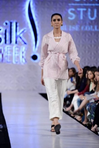 Sania Maskatiya Cruise Collection at PFDC 2017 Sania Maskatiya Cruise Collection at PFDC 2017