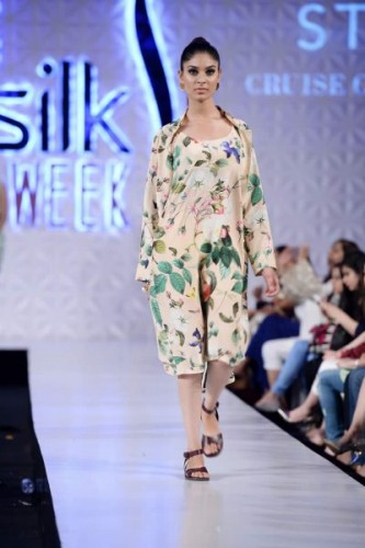 Sania Maskatiya Cruise Collection at PFDC 2017 Sania Maskatiya Cruise Collection at PFDC 2017