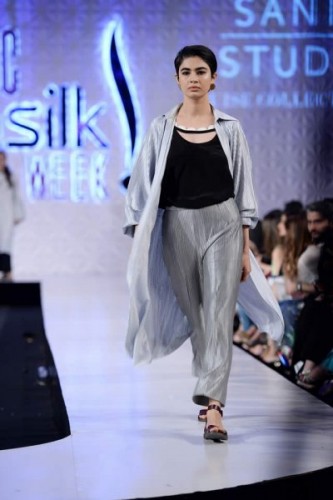 Sania Maskatiya Cruise Collection at PFDC 2017 Sania Maskatiya Cruise Collection at PFDC 2017