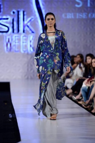 Sania Maskatiya Cruise Collection at PFDC 2017 Sania Maskatiya Cruise Collection at PFDC 2017