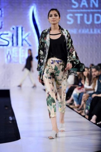 Sania Maskatiya Cruise Collection at PFDC 2017 Sania Maskatiya Cruise Collection at PFDC 2017